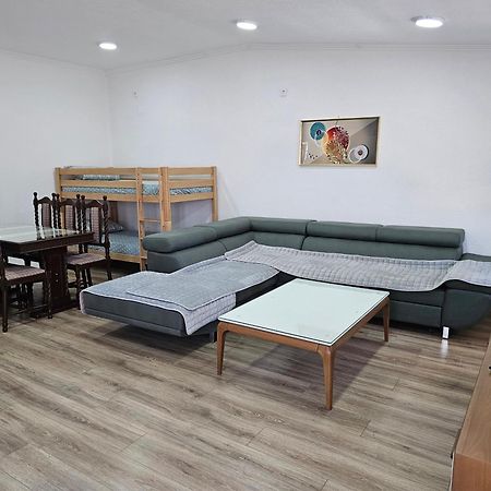 Kemi Apartment Gewgelija Zewnętrze zdjęcie